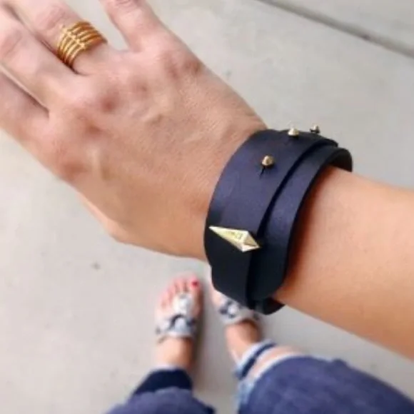 :: Stella & Dot Leather Deanna Cuff Bracelet - Picture 5 of 7
